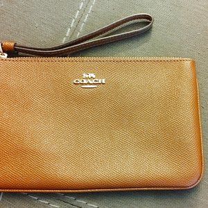 Coach Outlet Large Leather Wristlet F57465